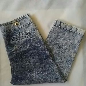 36 Point 5 Stone Wash Capri Jeans